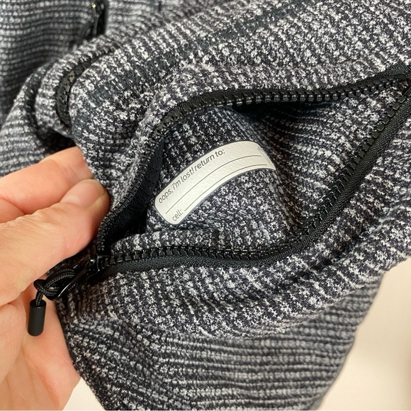 Ivivva by Lululemon Perfect Your Practice Jacket in Coco Pique Black White - Picture 6 of 7